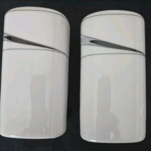 NEW Mikasa Caviar Salt & Pepper Shakers L5806 Vintage Discontinued Item SAP